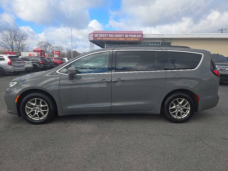 2022 Chrysler Pacifica Touring