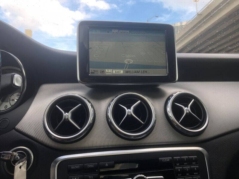 2015 MERCEDES-BENZ GLA-Class SUV / Crossover - $21,999