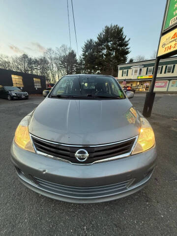 2012 Nissan Versa 1.8 S