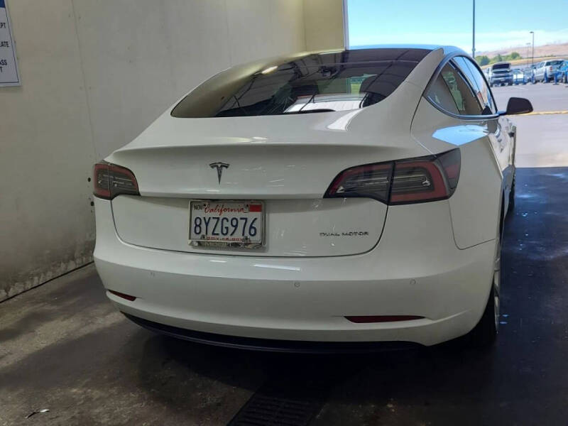 2022 Tesla Model 3 Long Range