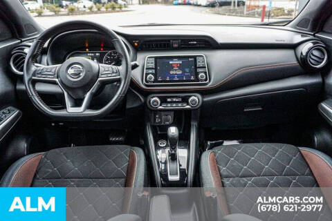 2020 Nissan Kicks SR