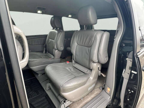 2010 Toyota Sienna XLE