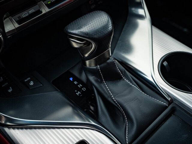 2022 Lexus LX 600 F SPORT Handling