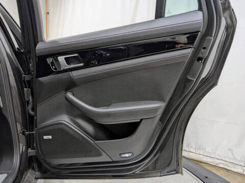 2020 Porsche Panamera