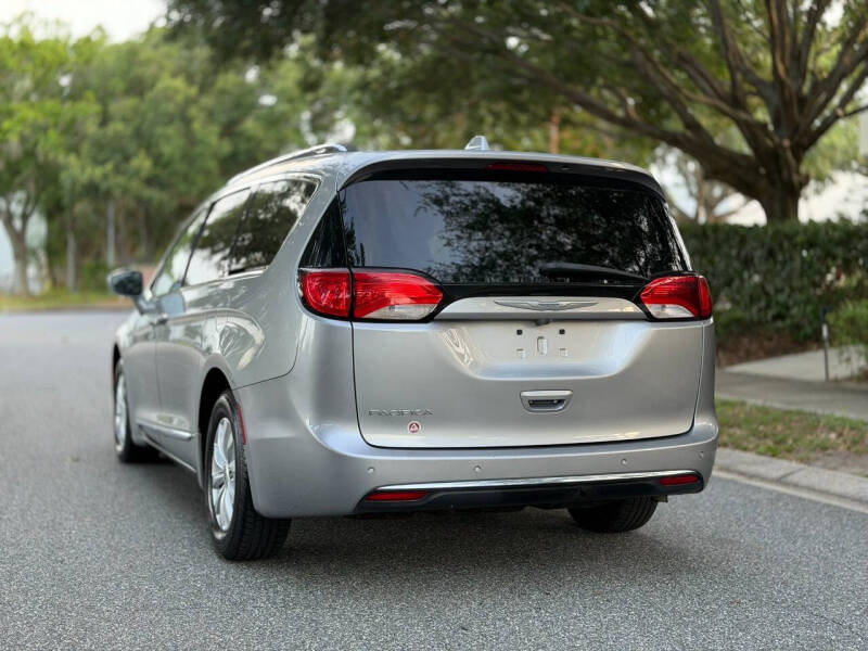 2018 Chrysler Pacifica Touring L