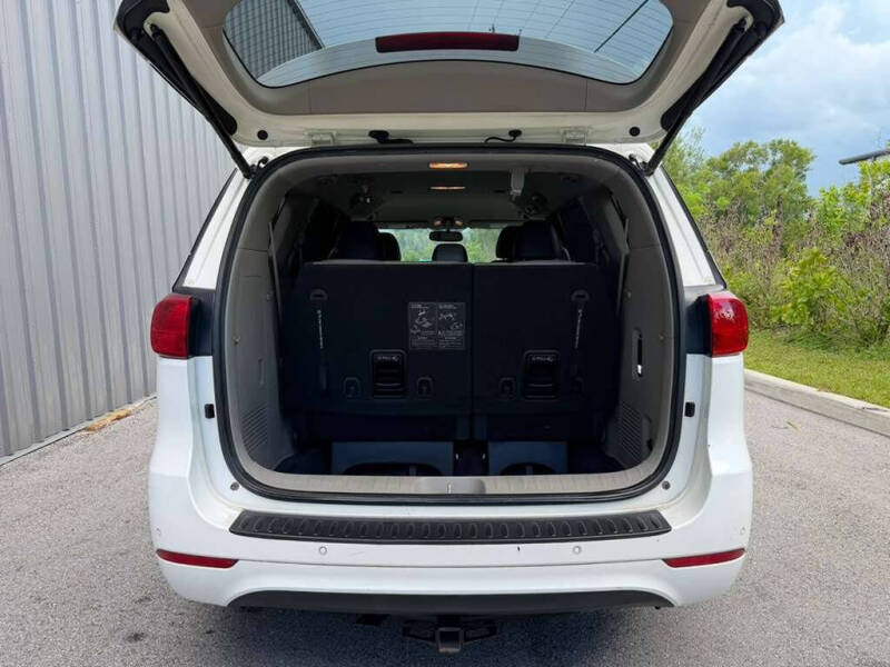 2016 Kia Sedona SX