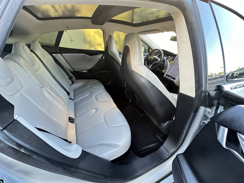 2013 Tesla Model S