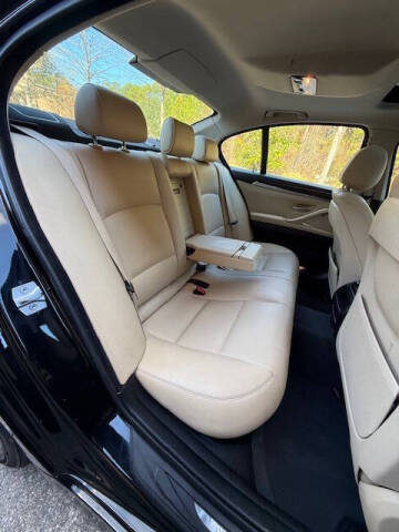 2016 BMW 5 Series 528i