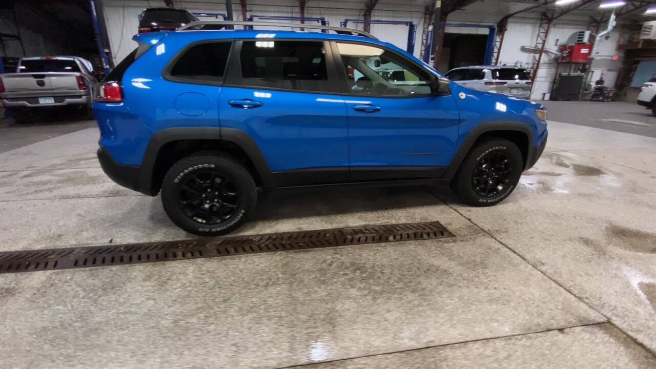 2021 Jeep Cherokee for sale at Victoria Auto Sales in Victoria, MN