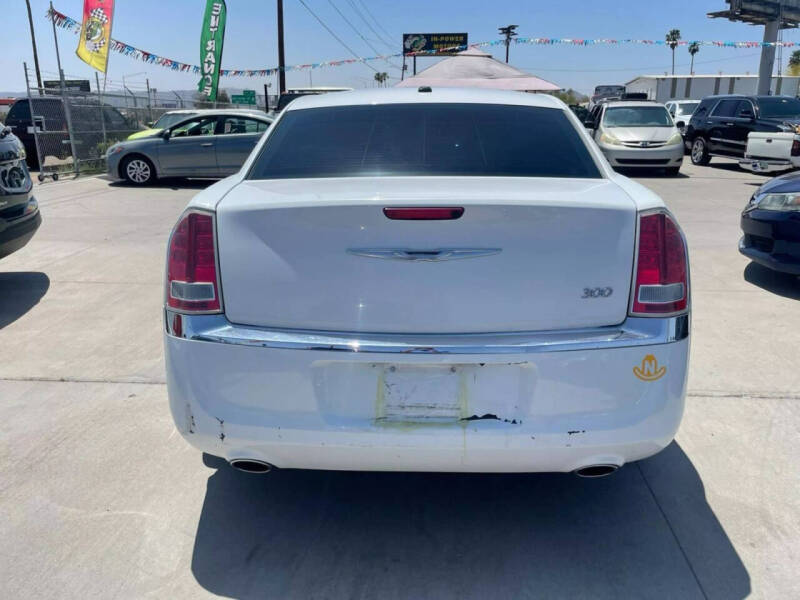 2014 Chrysler 300