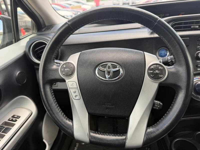 2013 Toyota Prius c Four