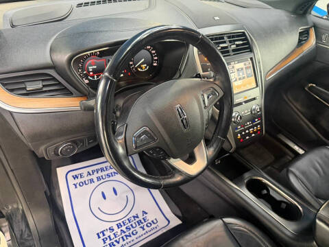 2019 Lincoln MKC Select