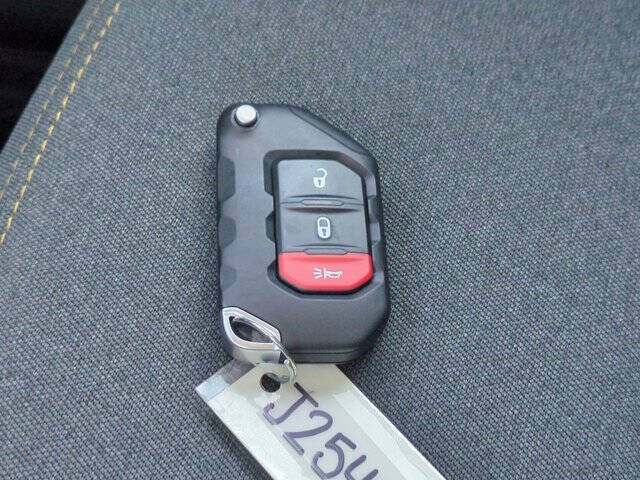 2025 Jeep Gladiator Willys