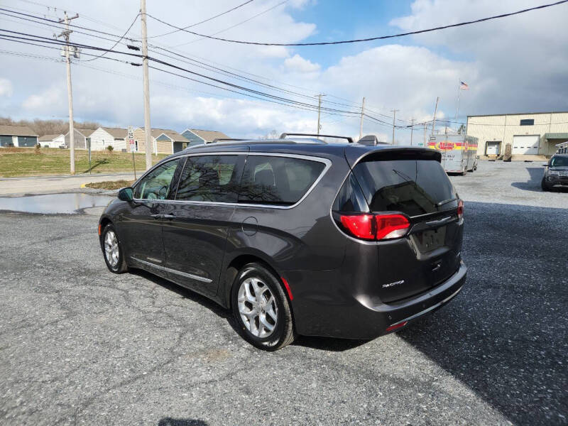2017 Chrysler Pacifica Limited