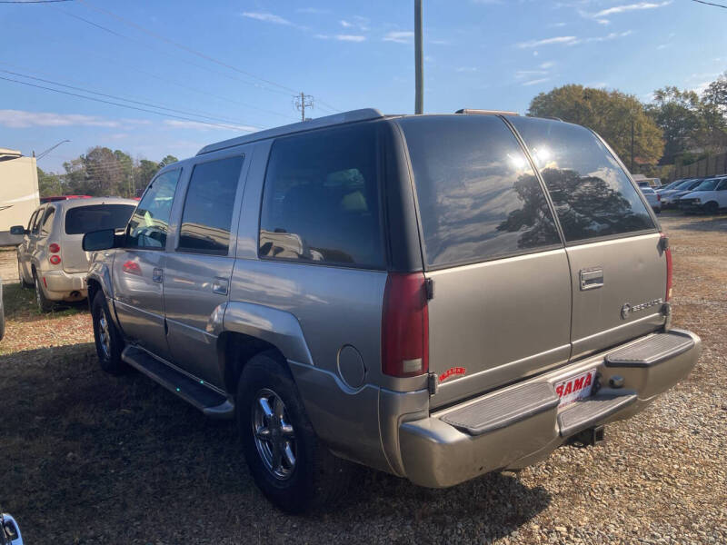 2000 Cadillac Escalade