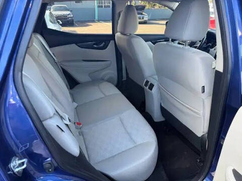 2021 Nissan Rogue Sport SV