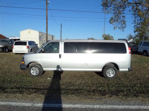 2011 Chevrolet Express Passenger for sale at AUTO FLEET REMARKETING, INC. in Van Alstyne TX