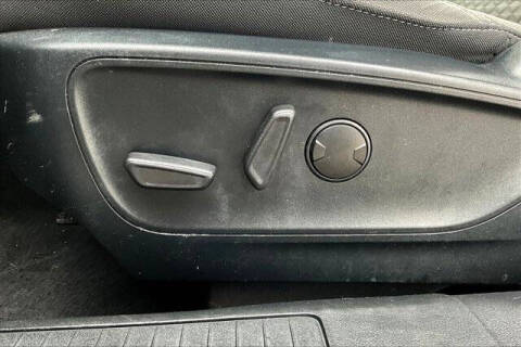 2021 Ford Escape Hybrid SE