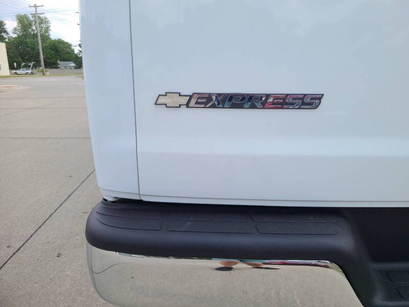 2018 Chevrolet Express 2500