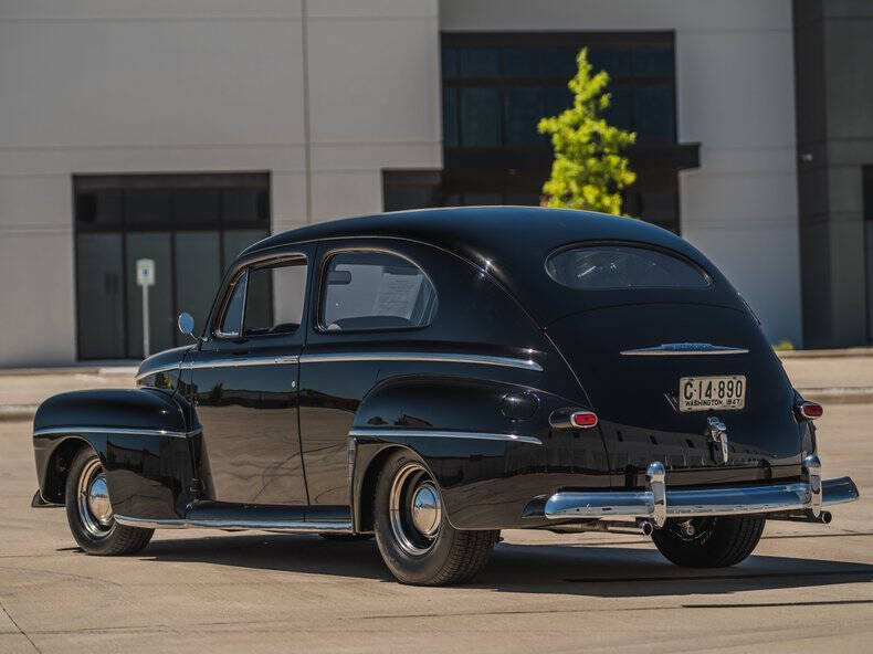 1947 Ford Super Deluxe