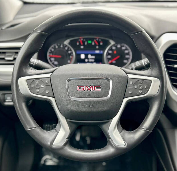 2022 GMC Acadia SLT
