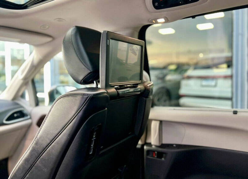 2021 Chrysler Pacifica Hybrid Limited