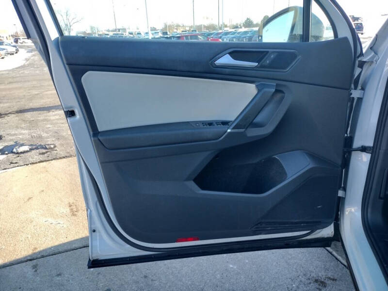 2018 Volkswagen Tiguan 2.0T SEL 4Motion