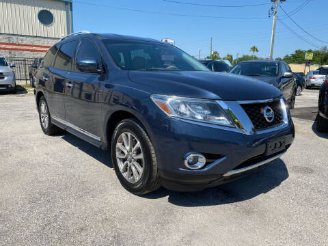 2015 Nissan Pathfinder for sale at Marvin Motors in Kissimmee FL
