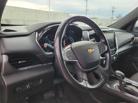 2022 Chevrolet Traverse LT Cloth