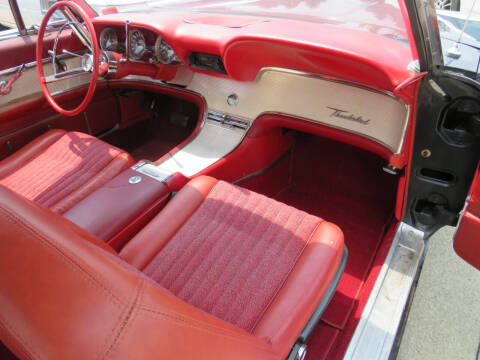 1962 Ford Thunderbird