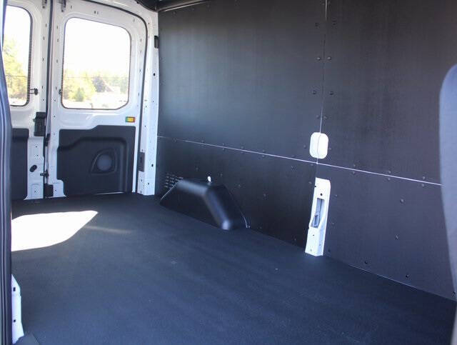 2025 Ford Transit 350