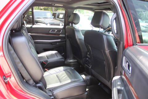 2017 Ford Explorer Platinum