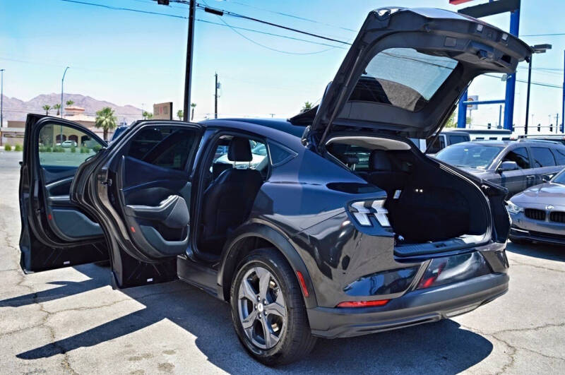 2022 Ford Mustang Mach-E Select