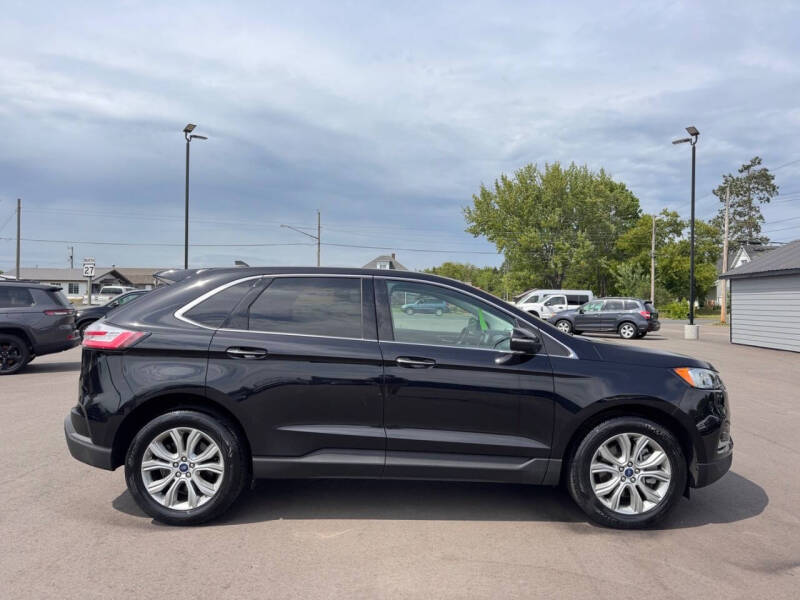 2021 Ford Edge Titanium