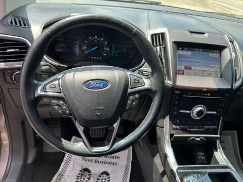 2019 Ford Edge Titanium