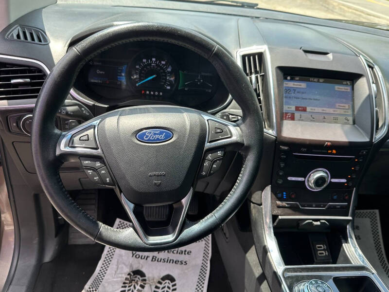 2019 Ford Edge Titanium