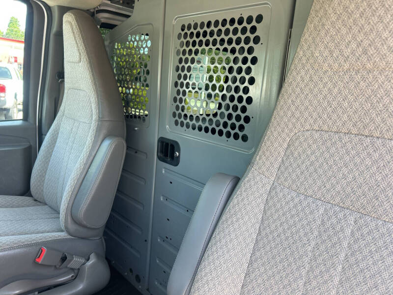 2017 Chevrolet Express 2500