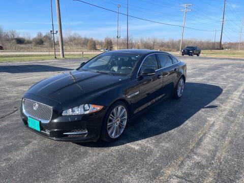 2015 Jaguar XJL for sale at SpringField Select Autos in Springfield IL