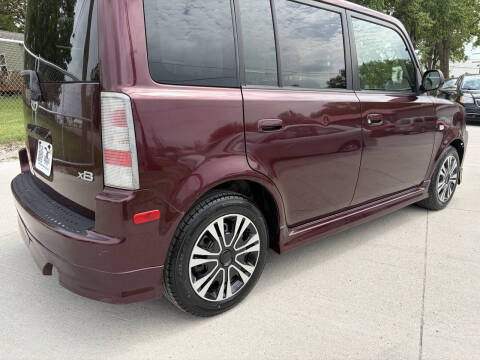 2005 Scion xB