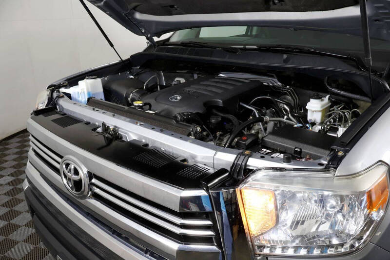 2017 Toyota Tundra SR5