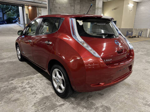 2011 Nissan LEAF SL