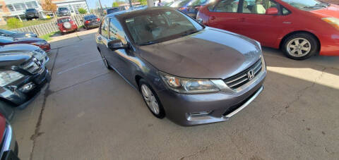 2013 Honda Accord for sale at Divine Auto Sales LLC in Omaha NE