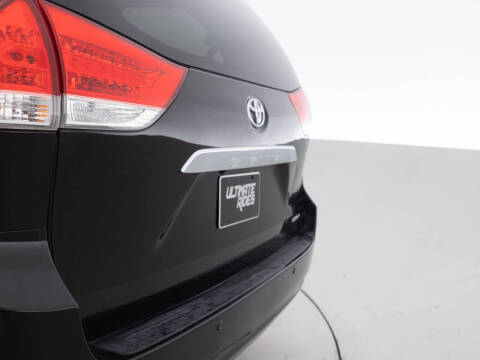 2014 Toyota Sienna Limited 7-Passenger