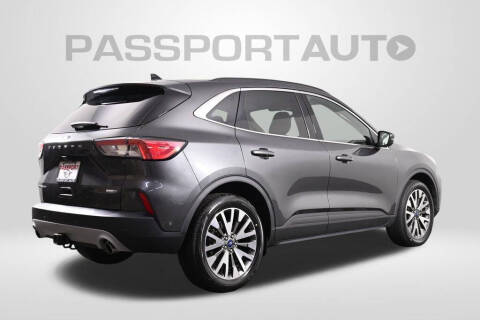 2020 Ford Escape Titanium