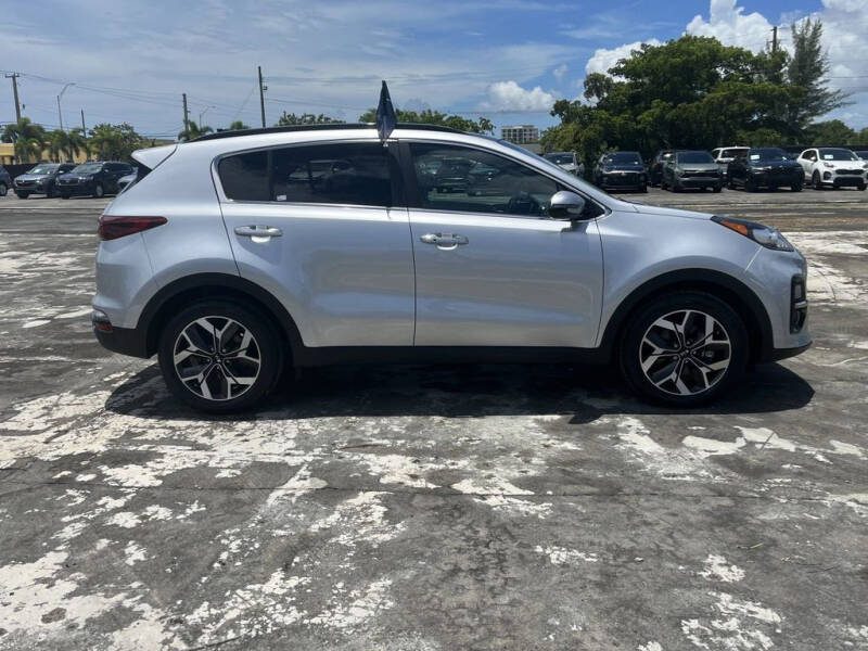 2022 Kia Sportage EX