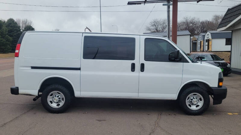 2020 Chevrolet Express 2500