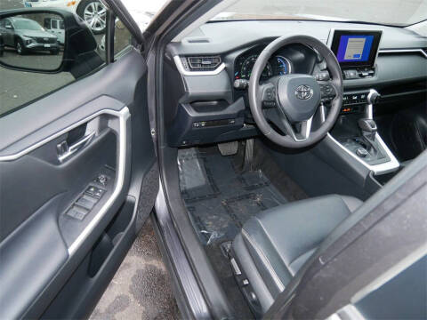 2024 Toyota RAV4 Hybrid XLE Premium