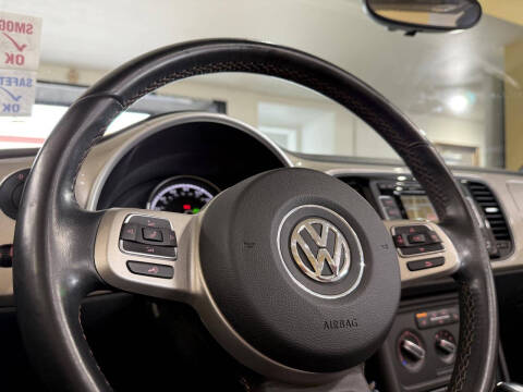 2015 Volkswagen Beetle Convertible 1.8T Classic PZEV