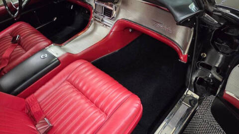 1962 Ford Thunderbird