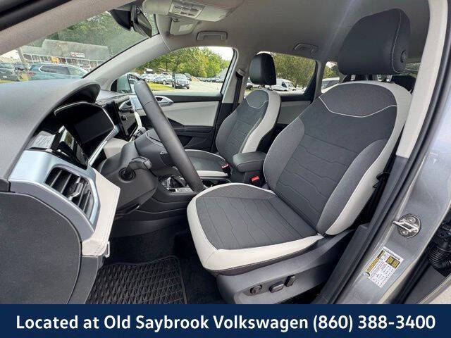 2025 Volkswagen Taos SE 4Motion